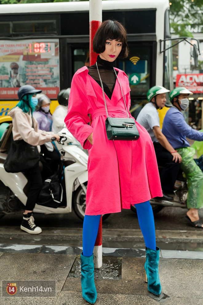 Street style AVIFW ngày 3: Mặc Hà Nội mưa rét, giới trẻ vẫn tề tựu đông đủ khoe street style siêu chất - Ảnh 9.