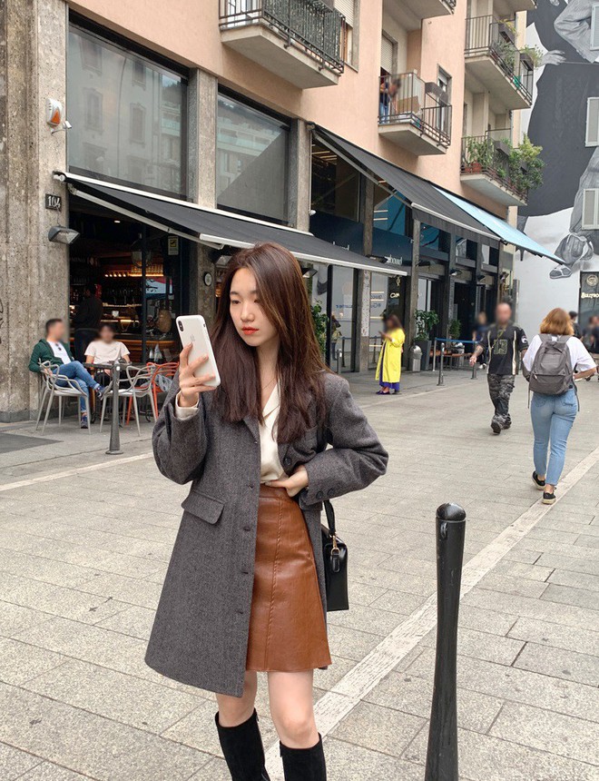 Thuộc l&ograve;ng 5 tips l&ecirc;n đồ Thu/Đ&ocirc;ng được ch&iacute;nh c&aacute;c BTV thời trang &aacute;p dụng, bạn sẽ kh&ocirc;ng bao giờ thất bại trong chuyện mặc đẹp - Ảnh 2.