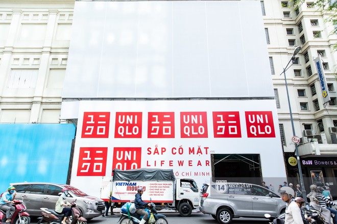 Lộ diện hình ảnh đầu tiên của store Uniqlo Việt Nam: Ngày khai trương không còn xa nữa - Ảnh 3.