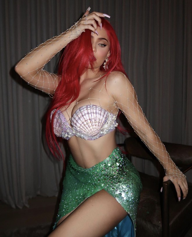 Dàn sao Hollywood rộn ràng đón Halloween: Tiên cá Kylie bỏng mắt, "Aquaman" lòe loẹt, riêng Shawn Mendes "nhạt" khó tả - Ảnh 5.