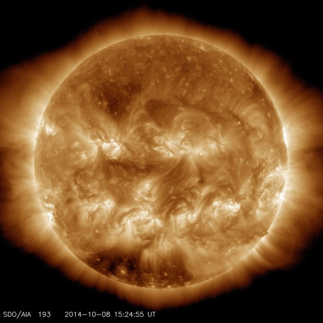 NASA đăng ảnh Mặt trời bí ngô ma quái” chào Halloween - Ảnh 3.