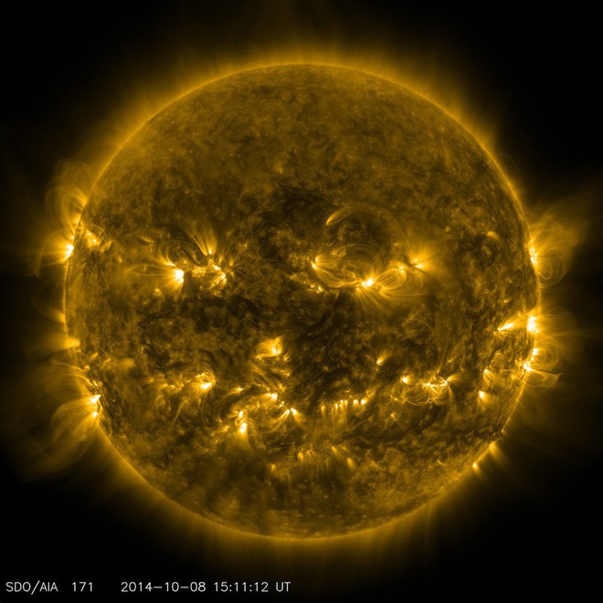 NASA đăng ảnh Mặt trời bí ngô ma quái” chào Halloween - Ảnh 4.