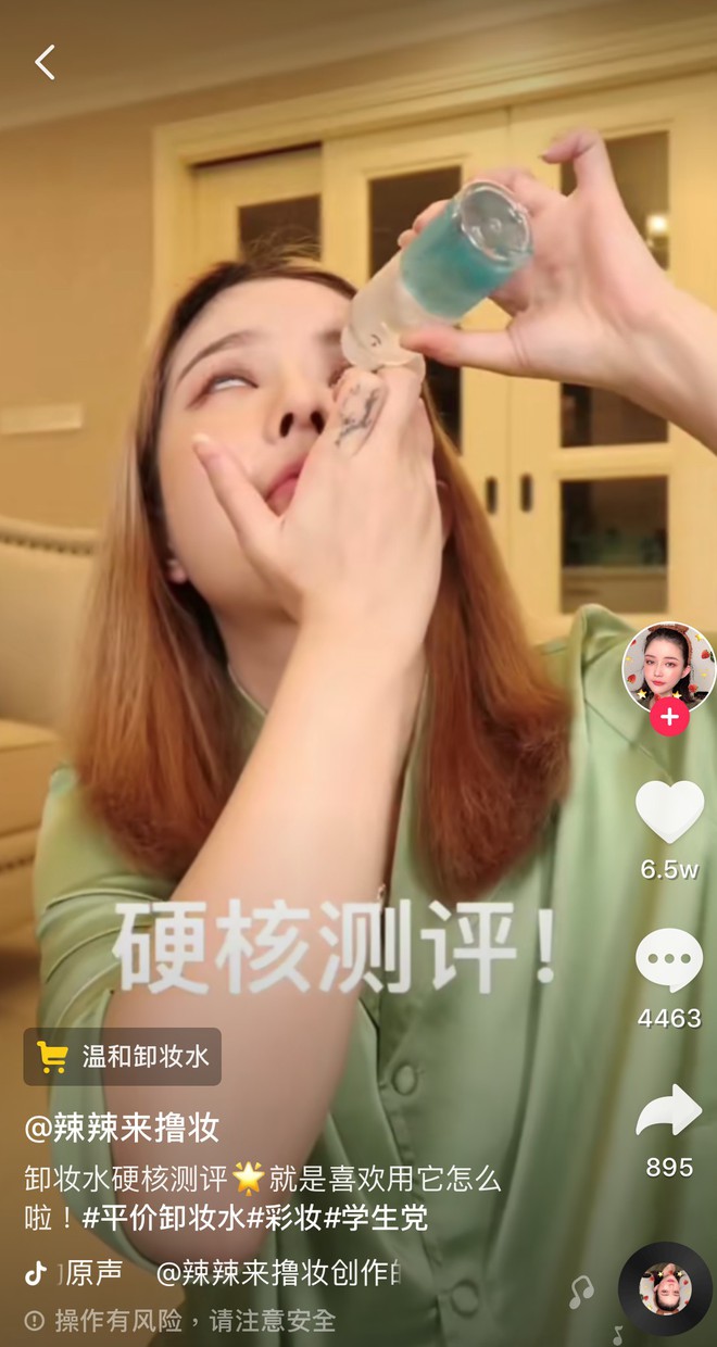 Beauty blogger triệu follow uống luôn nước tẩy trang chỉ để chứng minh sản phẩm không gây hại cho sức khỏe - Ảnh 2.