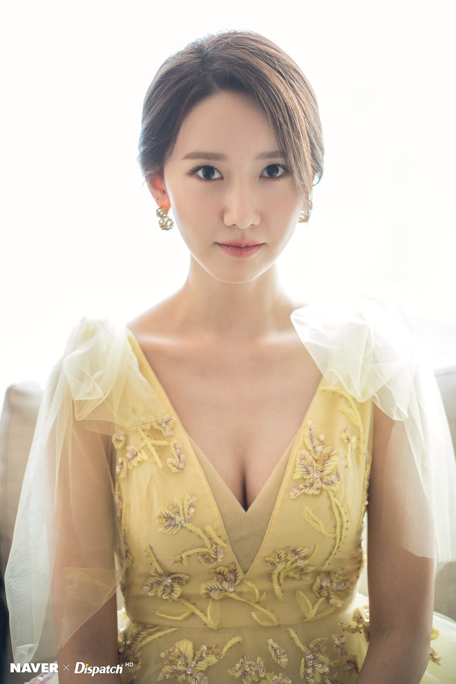 Hậu trường màn khoe sắc như tiên tử của Yoona (SNSD) tại LHP Busan: Xẻ ngực sâu nóng mắt, choáng khi zoom cận mặt - Ảnh 7.