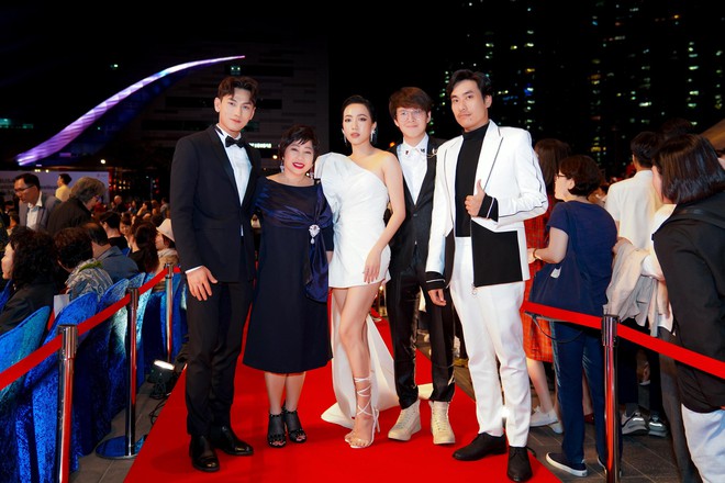 Toàn tin vui cho phim Việt tại LHP quốc tế Busan ngày đầu tiên: Anh Trai Yêu Quái và Bắc Kim Thang cùng cháy vé - Ảnh 2.