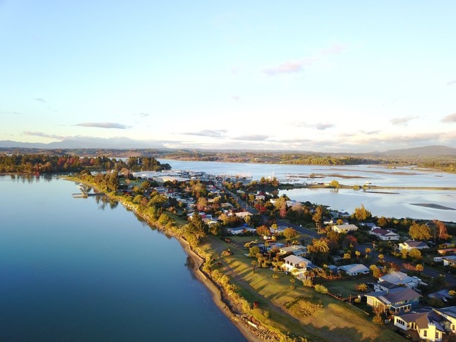 Giải mã tên gọi thành phố Nelson, New Zealand qua từ điển của du học sinh Việt - Ảnh 1.