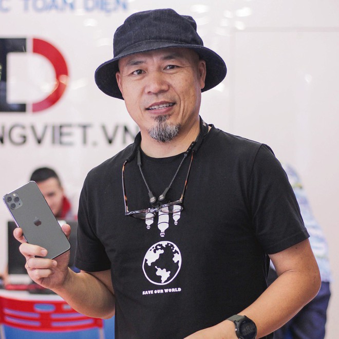 Hàng chục nghệ sỹ Việt đua nhau rinh iPhone 11, táo khuyết tại Việt Nam chưa bao giờ hết hot! - Ảnh 14.
