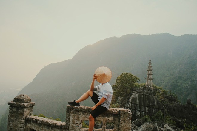 Nhà nhà đều check in với ruộng bậc thang, riêng anh chàng hoàn hảo này lại về kinh đô cũ vào mùa gió lặng, trời trong và cho ra đời bộ ảnh đẹp mãn nhãn - Ảnh 13.