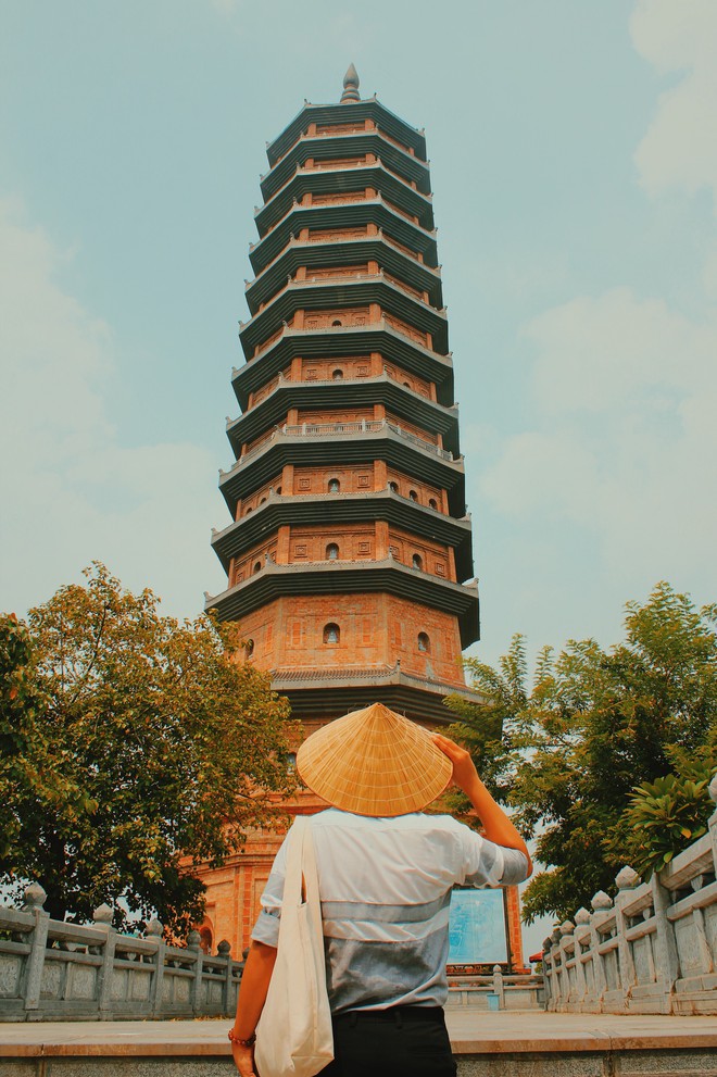 Nhà nhà đều check in với ruộng bậc thang, riêng anh chàng hoàn hảo này lại về kinh đô cũ vào mùa gió lặng, trời trong và cho ra đời bộ ảnh đẹp mãn nhãn - Ảnh 18.