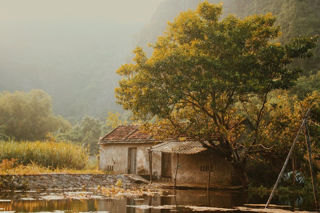 Nhà nhà đều check in với ruộng bậc thang, riêng anh chàng hoàn hảo này lại về kinh đô cũ vào mùa gió lặng, trời trong và cho ra đời bộ ảnh đẹp mãn nhãn - Ảnh 3.