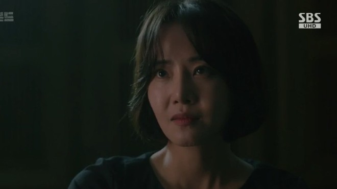 Vagabond tập 6: Suzy say rượu tranh thủ đè trai đẹp ra hôn, nạn nhân lần này là Lee Seung Gi! - Ảnh 2.