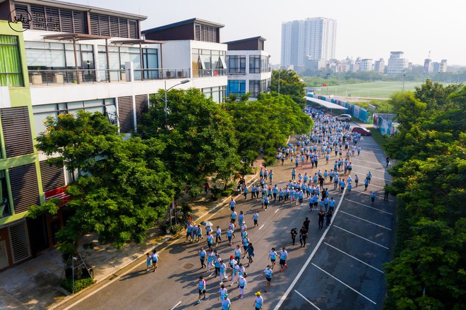 Gần 1.000 người v&agrave; rất nhiều KOLs c&ugrave;ng tham gia ng&agrave;y hội đi bộ v&igrave; Bệnh nh&acirc;n ung thư Việt Nam - Ảnh 1.
