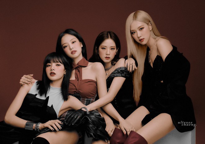 C&#243; một chiếc &#225;o bra m&#224; đến 3 idol c&#249;ng diện: Ros&#233;, Yeri hay Yujin thắng thế? - Ảnh 1.