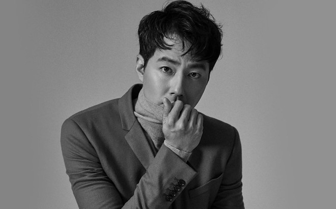 Jo In Sung vừa gạt phăng bom tấn, Lee Byung Hun đ&atilde; chớp ngay thời cơ t&aacute;i xuất m&agrave;n ảnh nhỏ b&ecirc;n d&agrave;n đ&agrave;n em xịn mịn - Ảnh 3.