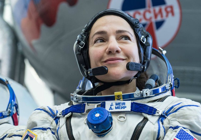 NASA tái khởi động đội nữ du hành gia đi bộ đầu tiên trong không gian - Ảnh 2.