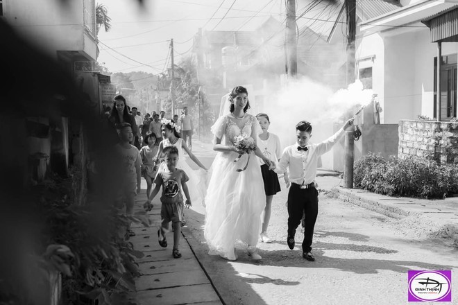 Xôn xao hình ảnh đám cưới của chú rể Hải Phòng cao 1,4m với cô dâu 1,94m - Ảnh 3.