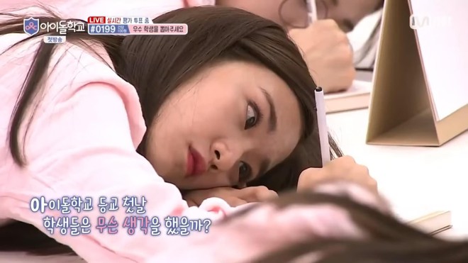 Thêm trò bịp của Mnet: Thí sinh thi show thực tế chỉ được giả vờ ngủ ở ký túc xá màu hồng - Ảnh 5.