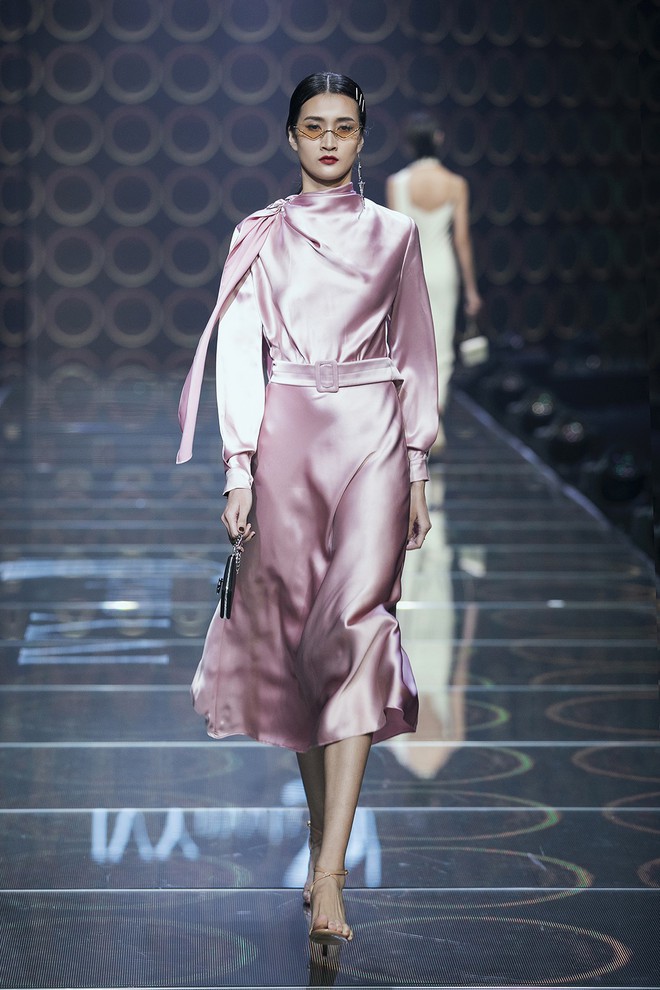 IVY moda khẳng định xu hướng thời trang Thu Đông 2019 cùng BST Step Out - Ảnh 7.