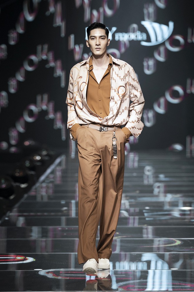 IVY moda khẳng định xu hướng thời trang Thu Đông 2019 cùng BST Step Out - Ảnh 10.