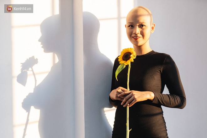 Nữ sinh ung thư vào chung kết cuộc thi sắc đẹp ĐH Ngoại Thương với mái đầu trọc: Em luôn tin mình sẽ khỏi bệnh - Ảnh 2.