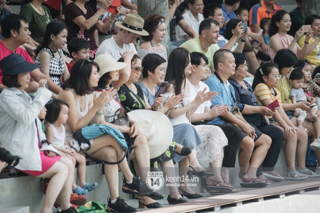 Theo chân Đông Nhi và Ông Cao Thắng sáng đầu tiên sau khi thành vợ chồng: Tân lang tân nương bế em bé cực thuần thục, mau sinh con đi thôi! - Ảnh 11.