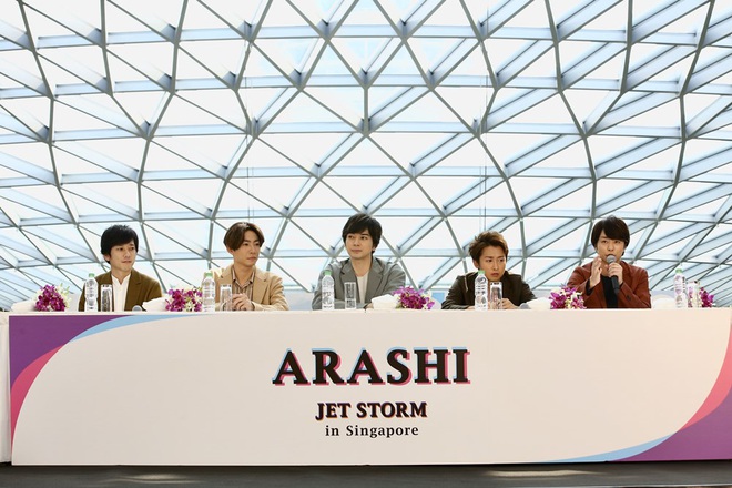 Nh&oacute;m nhạc thần tượng số 1 Nhật Bản ARASHI tổ chức tour diễn ch&acirc;u &Aacute; đầy ấn tượng đ&aacute;nh dấu cột mốc 20 năm debut - Ảnh 1.