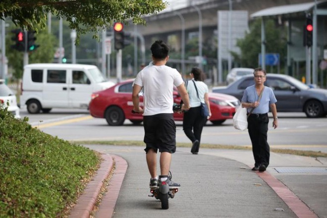 Những tác động từ việc thắt chặt kiểm soát xe trượt điện của Singapore - Ảnh 1.