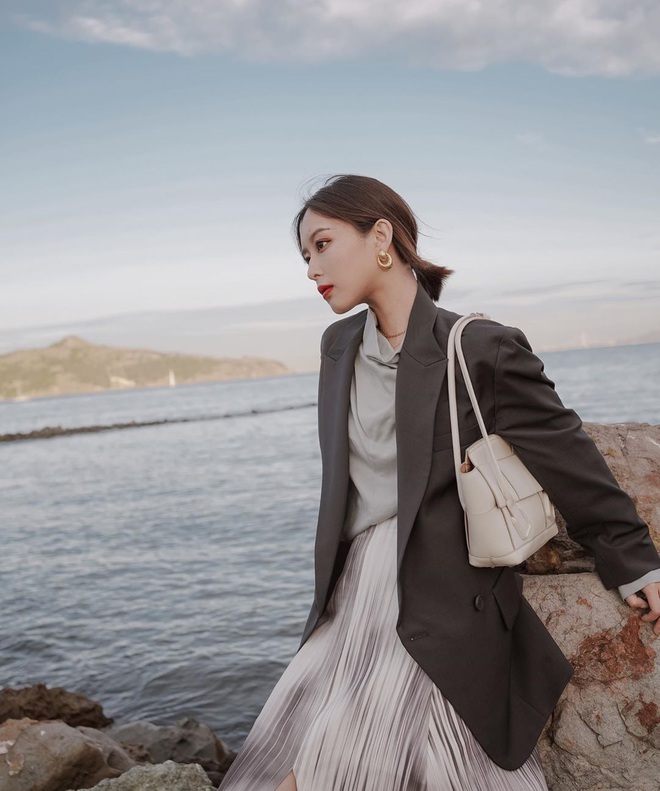 Biết 4 c&ocirc;ng thức sau, bạn đ&atilde; hơn đứt người ta ở khoản diện ch&acirc;n v&aacute;y midi tuyệt xinh v&agrave; chuẩn mốt - Ảnh 14.