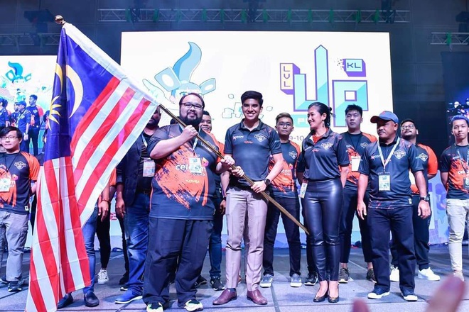 Bộ trưởng đẹp trai, trẻ tuổi nhất lịch sử Malaysia hi vọng đoàn Esports sẽ thay đổi định kiến người dân nước nhà - Ảnh 1.