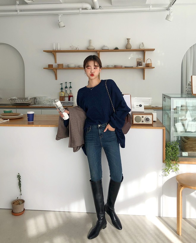 Diện quần jeans, chưa chắc l&agrave; bạn đ&atilde; c&oacute; vẻ ngo&agrave;i s&agrave;nh điệu nếu kh&ocirc;ng mix với 4 mẫu gi&agrave;y sau đ&acirc;y - Ảnh 6.
