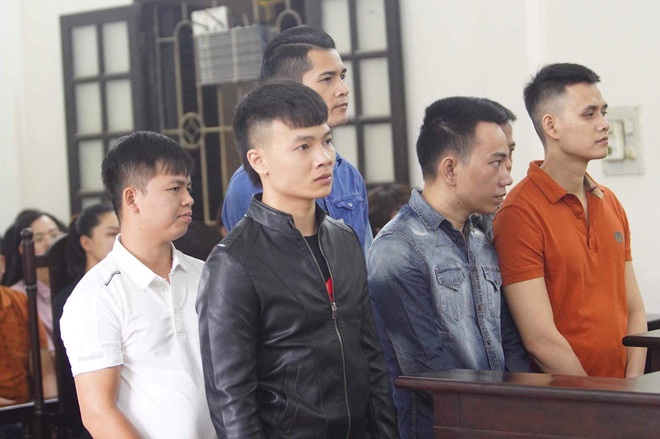 Giang hồ mạng Khá Bảnh bị tuyên 10 năm 6 tháng tù giam, truy thu gần 5 tỷ đồng - Ảnh 15.