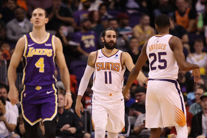 NBA 19-20: Bùng nổ ở những phút cuối trận, Los Angeles Lakers vượt qua Phoenix Suns trong trận đấu đầy kịch tính - Ảnh 3.