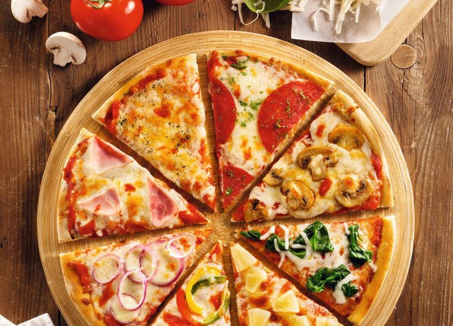 Vì sao pizza hình tròn để hộp vuông và cắt tam giác  VOV Du lịch  Trang  tin tức của Truyền hình VOVTV