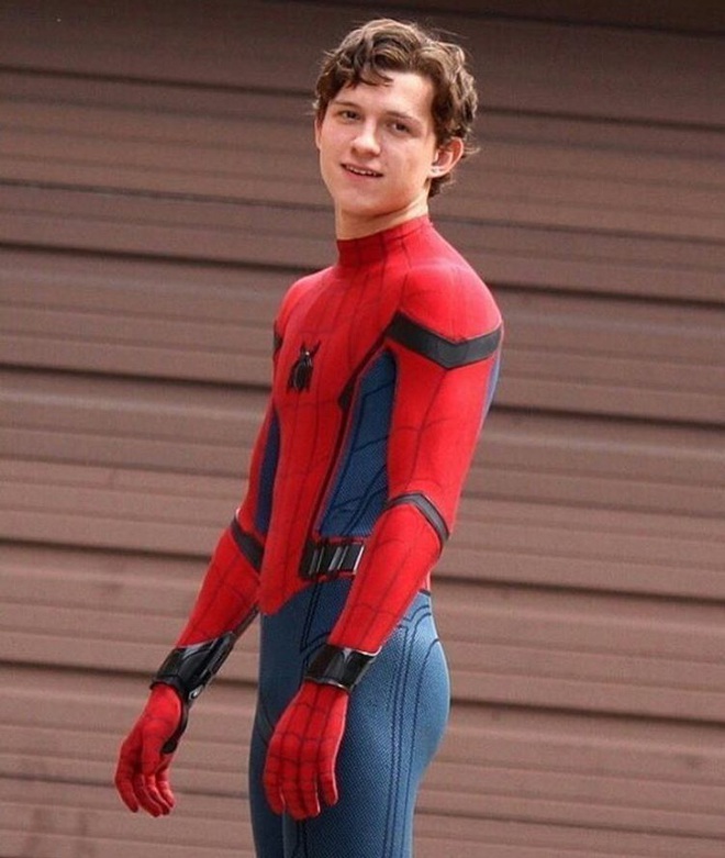 Who would have thought that not Thor and Captain America, "Spider-Man" Tom Holland is the sexiest superhero of 2019? - Photo 3.