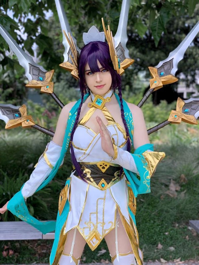 Mu&ocirc;n vẻ cosplay tướng Li&ecirc;n Minh Huyền Thoại: Người chất ngất khỏi b&agrave;n, kẻ nh&igrave;n chỉ biết c&acirc;m n&iacute;n - Ảnh 12.
