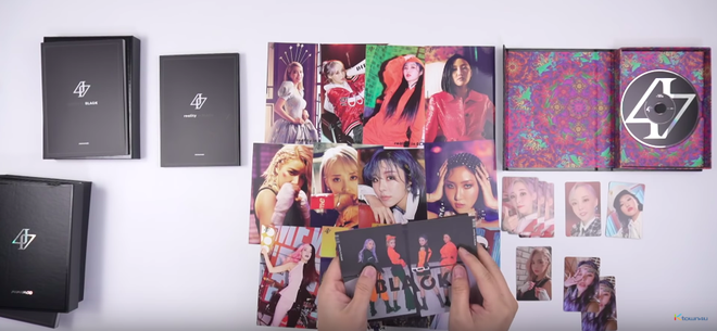 Lag cực mạnh: Mua album của idol nhưng lại bóc ra postcard idol của idol, chuyện gì thế này MAMAMOO ơi? - Ảnh 2.