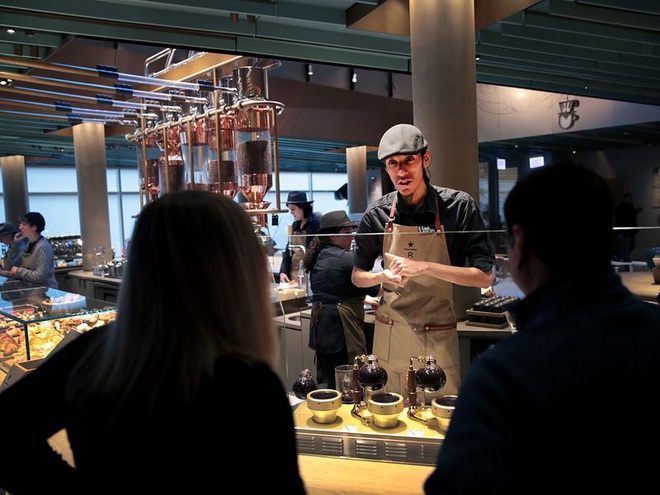 Choáng ngợp trước sự hoành tráng của Starbucks Reserve Roastery - cửa hàng Starbucks lớn nhất thế giới mới khai trương tại Chicago - Ảnh 14.