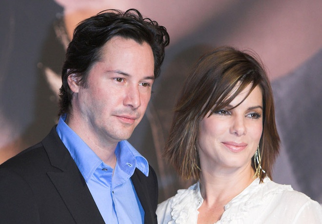 Tài tử Ma trận Keanu Reeves công khai bạn gái, Sandra Bullock sẽ tự tổ chức lễ đính hôn cho chính tình cũ? - Ảnh 3.