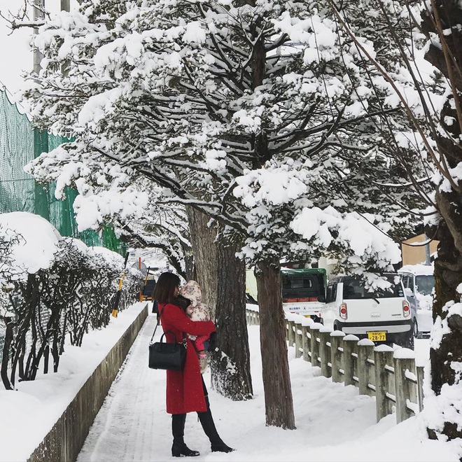 Bộ ảnh phố Nhật về đêm đầy “ảo diệu” đang gây sốt cộng đồng mạng, hóa ra mùa đông xứ hoa anh đào đẹp đến thế sao? - Ảnh 13.
