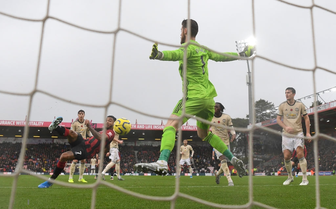 Phung phí cơ hội ghi bàn, Man Utd lại thua tại Ngoại hạng Anh - Ảnh 5.