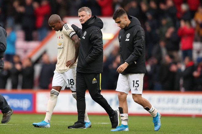 Phung phí cơ hội ghi bàn, Man Utd lại thua tại Ngoại hạng Anh - Ảnh 8.