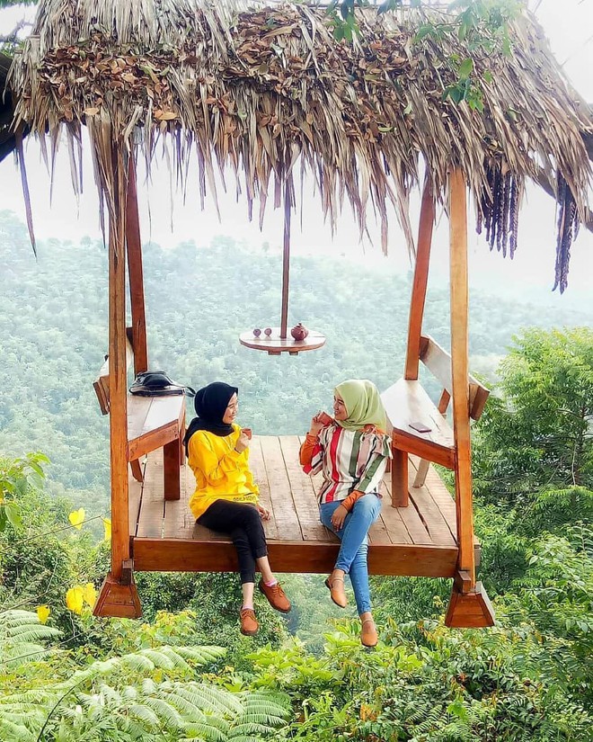 Độc nhất Indonesia quán cafe lửng lơ trên cây không dành cho hội yếu tim, dân mạng đua nhau check-in ầm ầm trên Instagram - Ảnh 22.