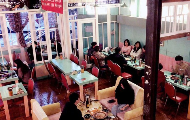 Qu&aacute;n rượu đầu ti&ecirc;n mang chủ đề Triều Ti&ecirc;n giữa l&ograve;ng Seoul - Ảnh 6.