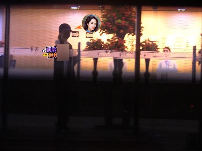 Paparazzi tóm gọn hình ảnh Dương Tử che kín mặt đến thẩm mỹ viện tới tối mịt mới trở về - Ảnh 5.