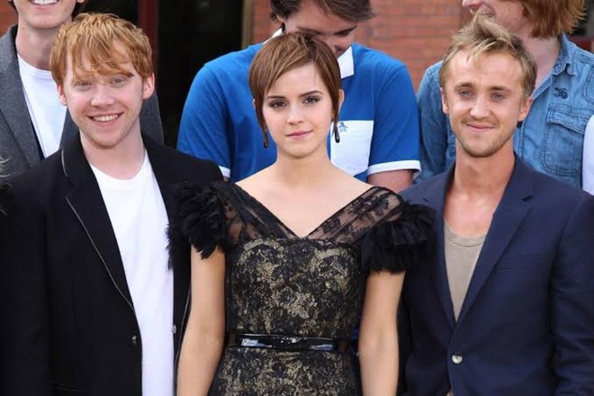 Tài tử Harry Porter tiết lộ tin gây bão: Emma Watson và Malfoy từng có tình cảm trên mức bạn bè, nhìn thôi là biết - Ảnh 1.