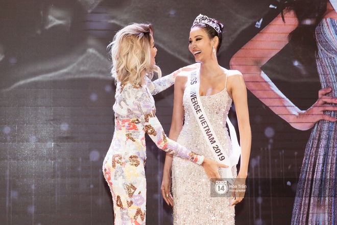 HHen Niê trao lại sash cho Hoàng Thùy - đại diện Việt Nam kỳ vọng sẽ về mang vương miện Miss Universe đầu tiên! - Ảnh 15.