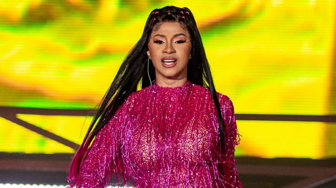 Cardi B được Forbes vinh danh là nữ rapper thành công nhất mọi thời đại - như một gáo nước lạnh tạt vào mặt Nicki Minaj và các nữ rapper thế hệ trước - Ảnh 2.