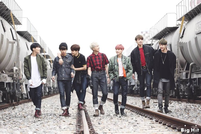 BTS, SNSD và PSY sánh ngang cùng loạt nghệ sĩ phương Tây đình đám, được Billboard vinh danh 100 bài hát định hình cho âm nhạc thập kỷ 2010 - Ảnh 3.