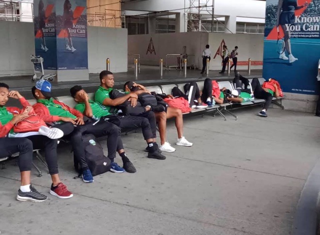 BTC SEA Games 2019 tiếp tục dính phốt tiếp đón các đội tuyển U22: Sau Việt Nam, đến lượt Myanmar và Đông Timor bị bỏ bom ở sân bay - Ảnh 6.