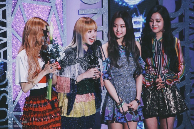 Debut 3 năm nhưng số lần BLACKPINK đi lễ trao giải ở Hàn chiếm đúng... 10 đầu ngón tay, dự là năm nay lại lặn mất tăm hơi - Ảnh 10.